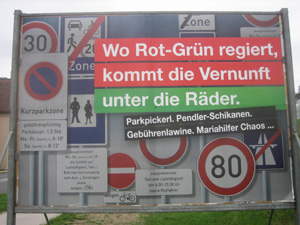 Plakat gegen ROT-GRN; Aufnahmedatum: 24. September 2013; Aufnahmeort: Bundesstrae 60, Vsendorf  Bild: WEBSCHOOL
