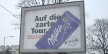 Markenkampagne 2012; Milka - Rolling Board Wien 10, Raxstrae. Bild: WEBSCHOOL